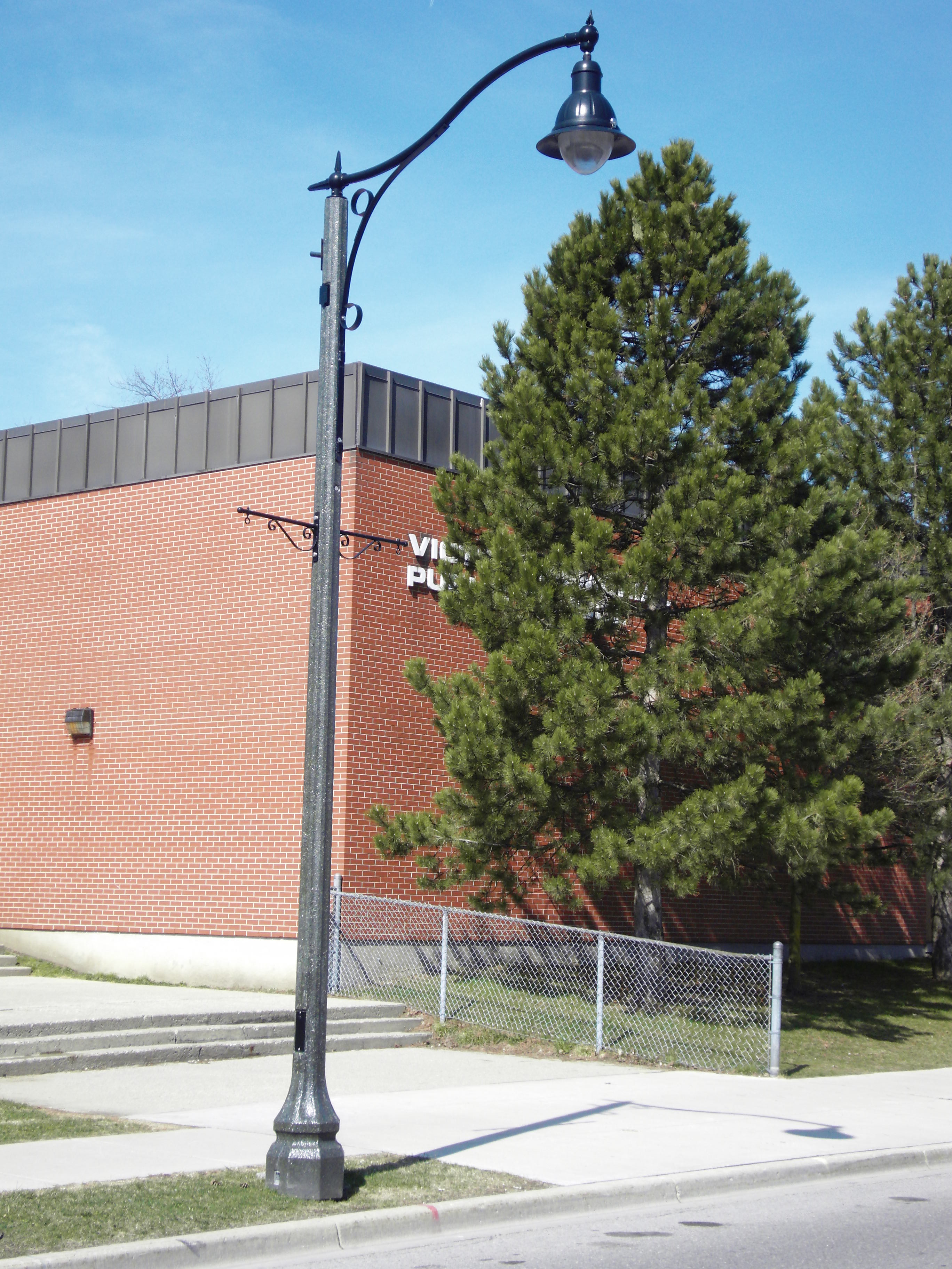 single lamp streetlight